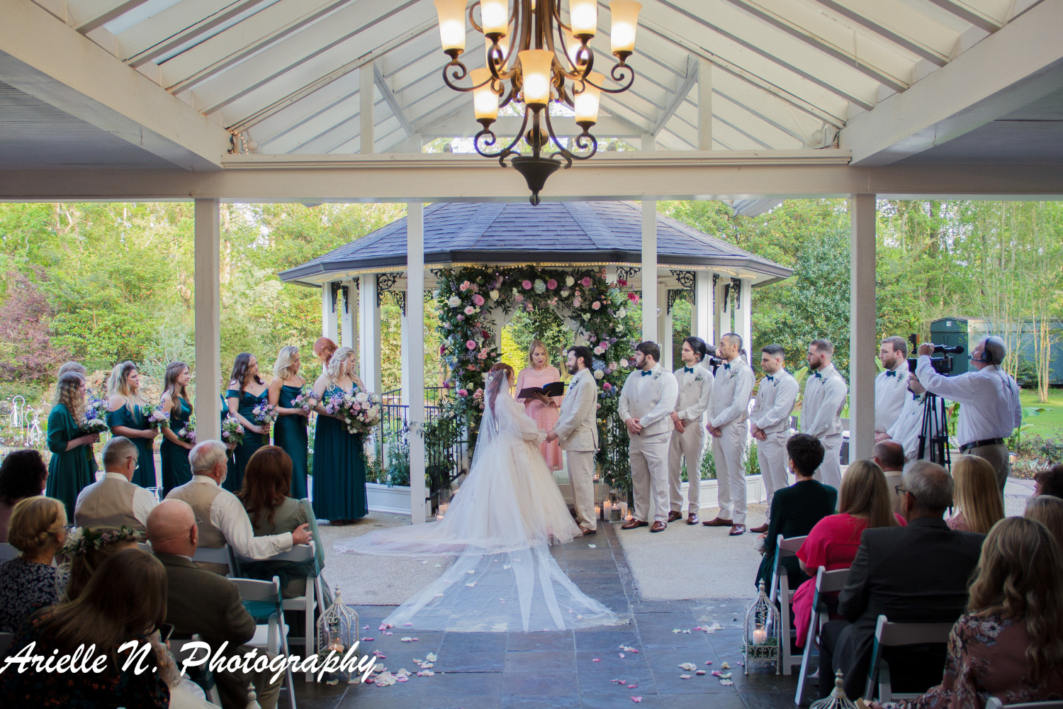 Wedding Officiants In New Orleans, Baton Rouge & Surrounding Areas - Magnolia Ceremonies